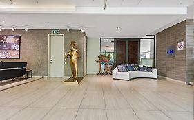 Sandton Skyline Luxury Space